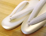 四角柄花緒草履 アップ.JPG