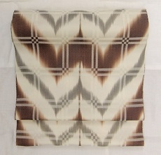 山下健 作　九寸染帯　板締　綾格子.jpg