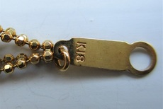 K18 リーフネックレス刻印　400px.jpg